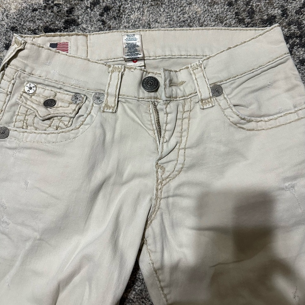 True Religion - Picture 3 of 5